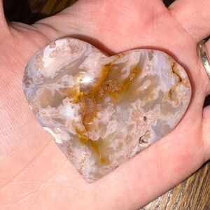Heart-Shaped Flower Agate Stone with Carnelian